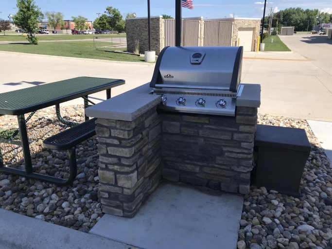 Others 5, Spring Lake Suites, Cerro Gordo
