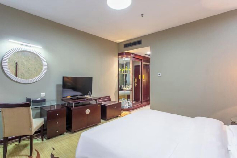 Bedroom 3, Yizhou International Hotel, Linyi