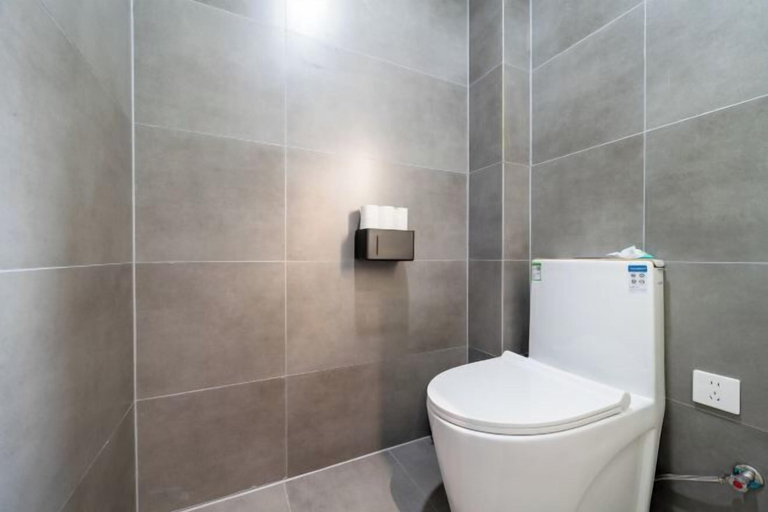 Bathroom 4, Huang Mountain Wangfeng Hotel, Huangshan