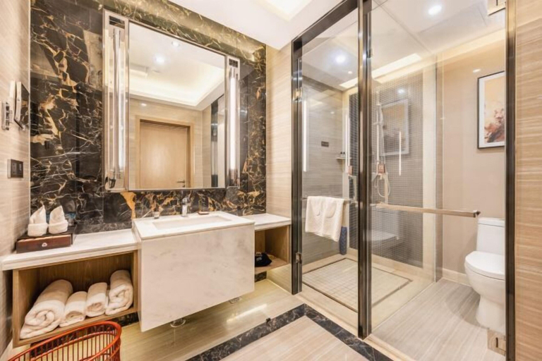 Bathroom 4, Huaqi Earl Hotel, Guyuan
