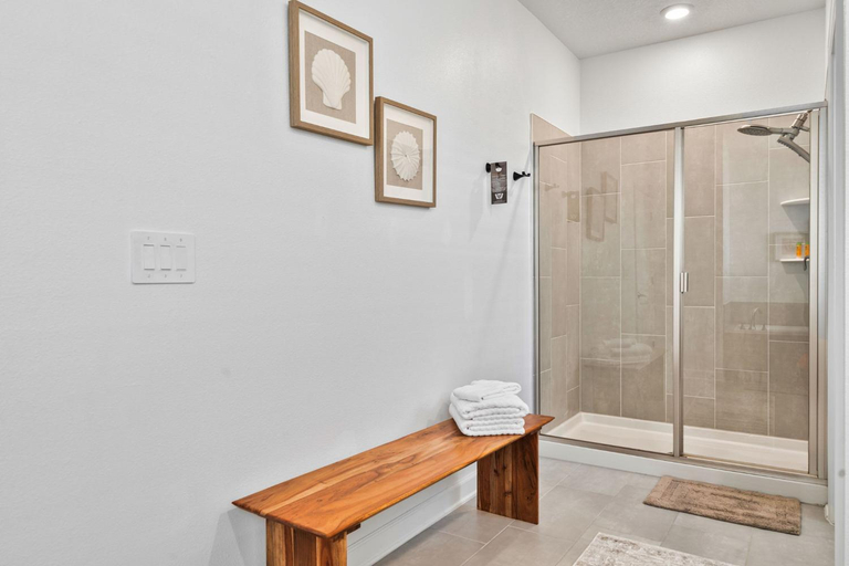 5, Fabulous Villa 5Bd Pool & Spa - Next to Disney 611, Osceola