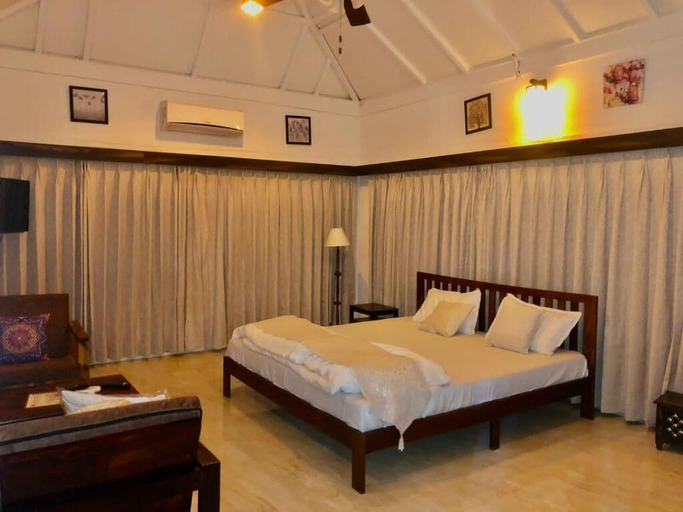 Room 5, Sierra Vista Resort, Nashik