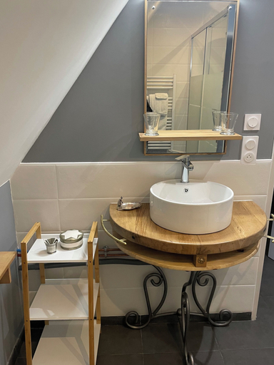 Bathroom 3, L Ancien Couvent Cahuzac, Lot-et-Garonne