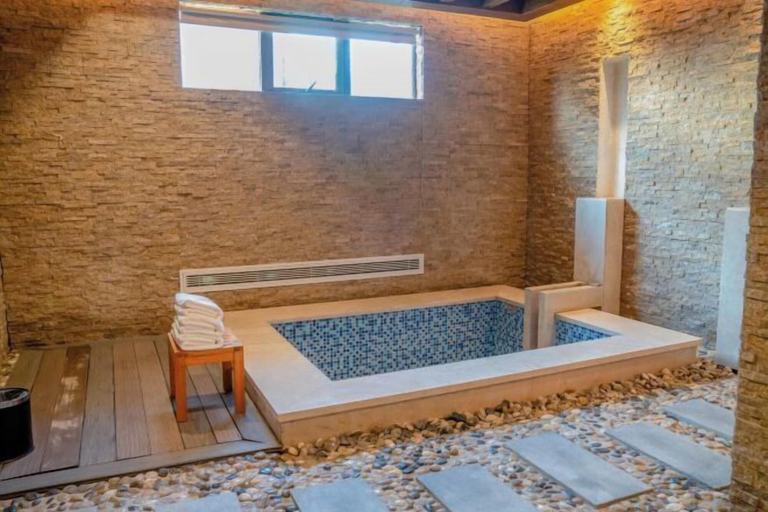 Bathroom 4, Good Fortune Hot Spring Hotel, Lianyungang