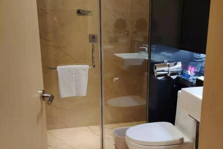 Bathroom 4, Rich Forex Hotel, Foshan