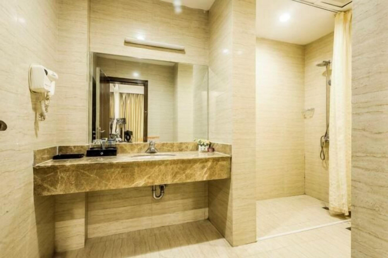 Bathroom 4, Xianning Chutian Yaochi Hot Spring Resort, Xianning