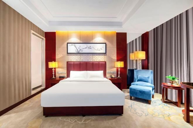 Bedroom 3, Xinxing Century Hotel, Leshan