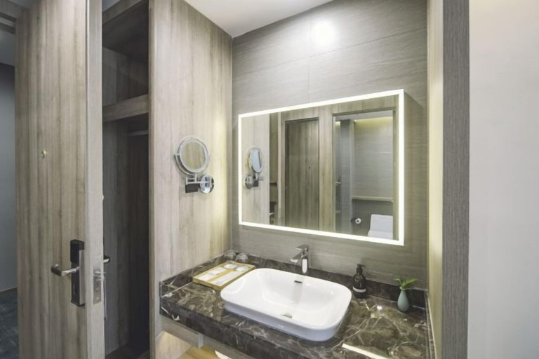 Bathroom 4, Zhenjiang July hotel, Zhenjiang
