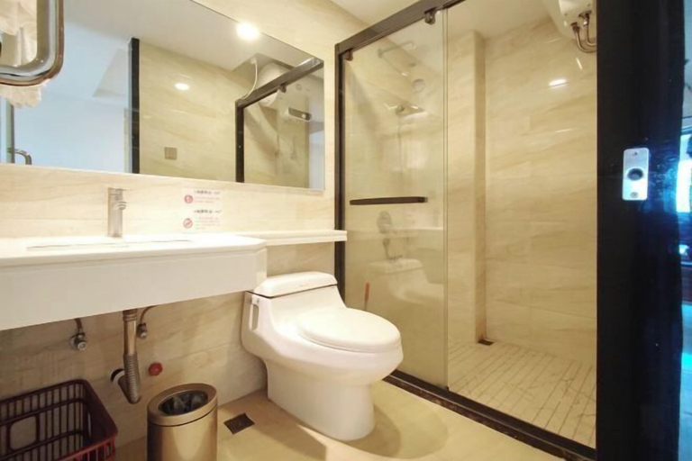 Bathroom 4, Peninsula Holiday Hotel, Chaozhou
