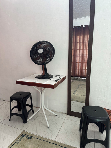 Interior 5, Pousada simples, Pinhais