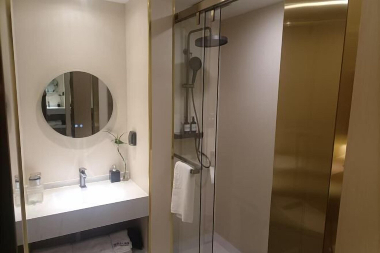 Bathroom 3, Platinum Celebrity Hotel, Chengdu