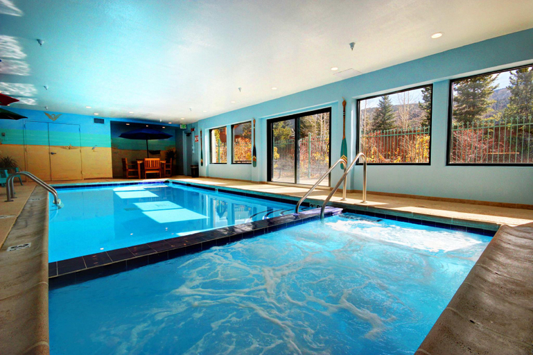 Sport & Beauty, Gateway Lodge 5074, Summit