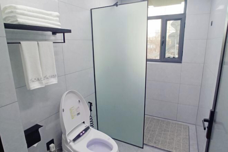 Bathroom 3, Tianma Hotel, Hami
