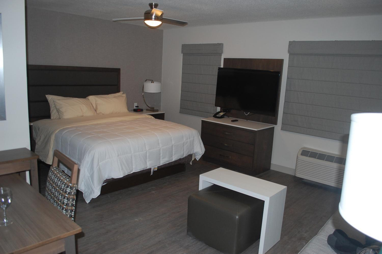 Bedroom 2, Spring Lake Suites, Cerro Gordo