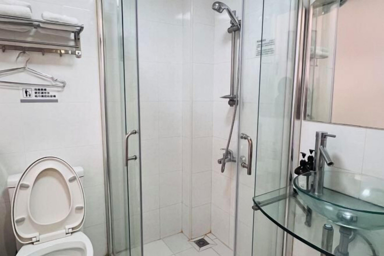 Bathroom 4, Guangdong Educational Activities Center, Guangzhou