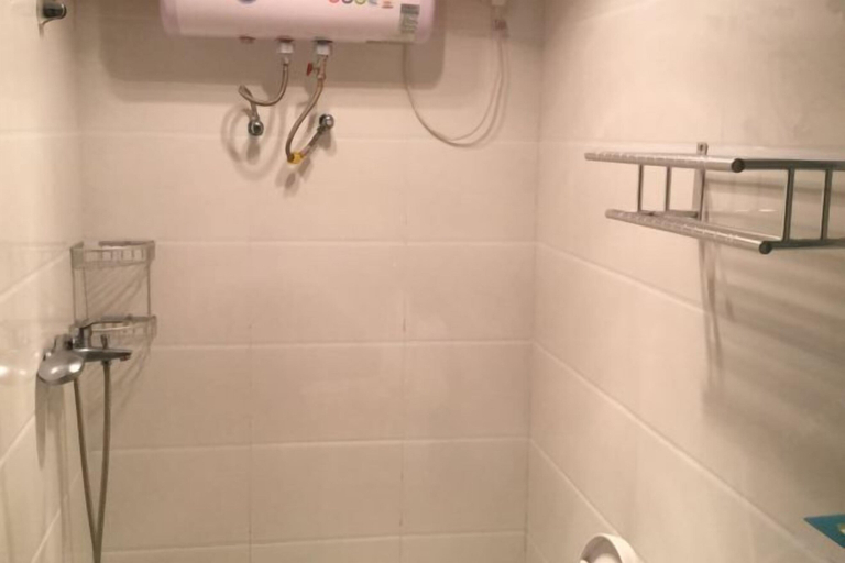 Bathroom, Luxian Huludun Hotel, Xuancheng