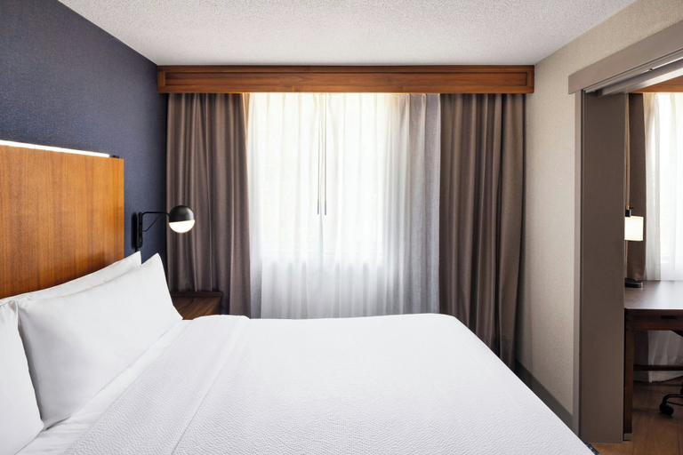 Bedroom 3, Four Points by Sheraton Halifax, Halifax