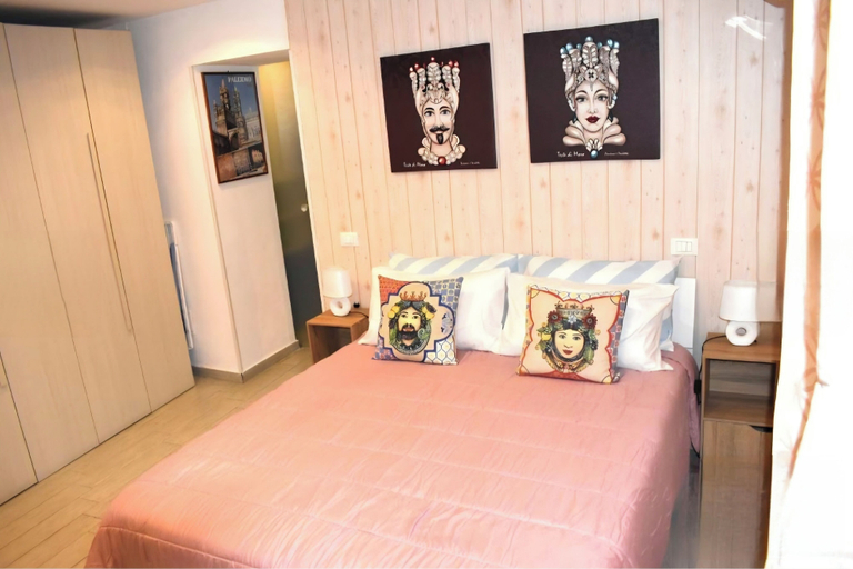 Room 4, Nel Cuore del Capo, Palermo