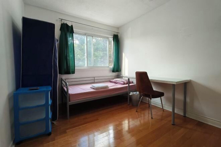 Room 2, Slowhouse, Toronto
