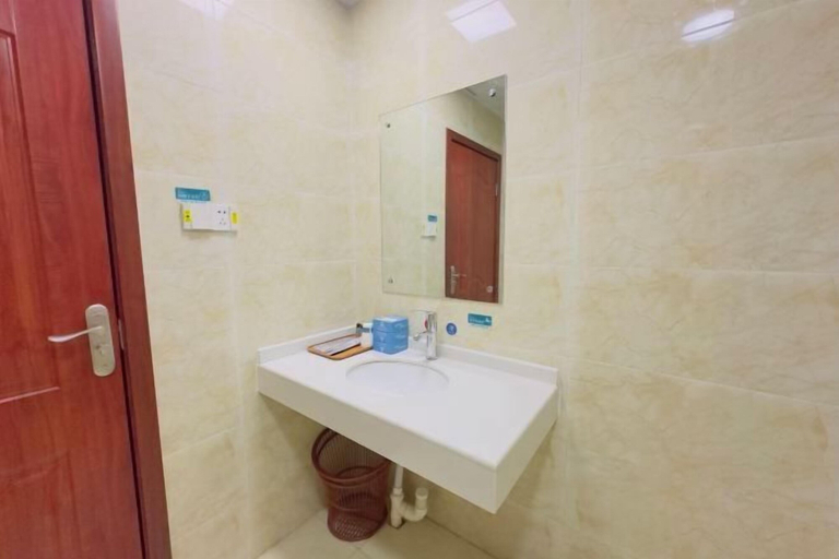 Bathroom 4, Seaside City Resort Village, Wuhan