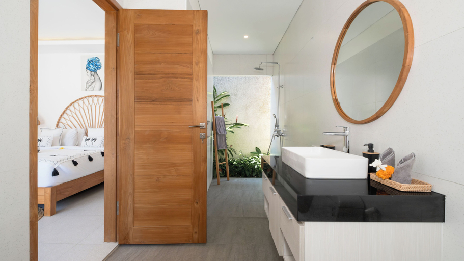 Bathroom 5, Villa Kuwait Seminyak, Badung