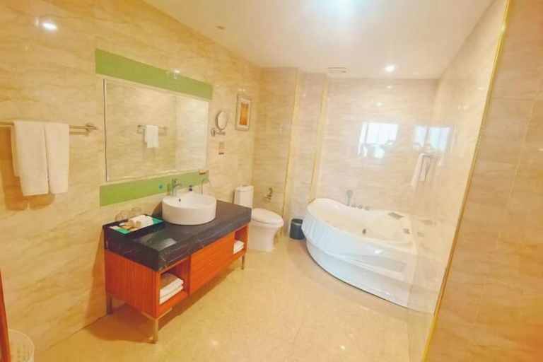 Bathroom 4, UPLS Hotel, Zhongwei