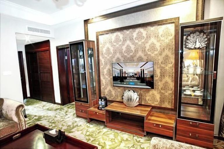 Others 5, Runfeng Hotel, Meishan