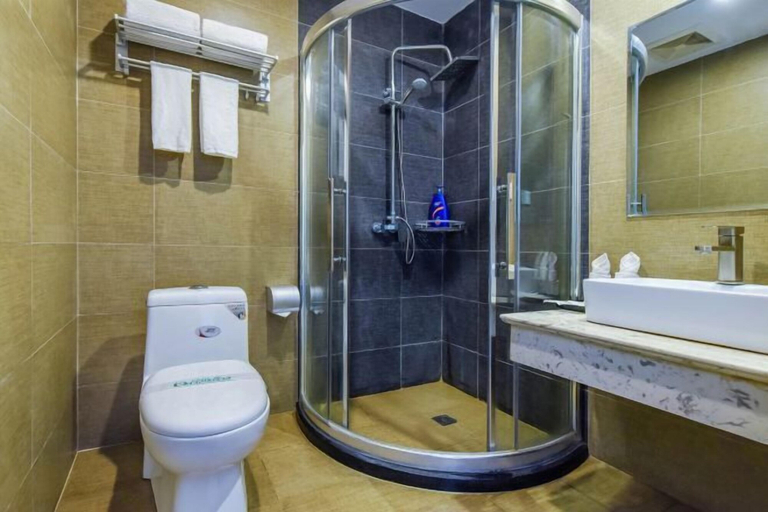 Bathroom 3, Nanhao Business Hotel, Chongqing