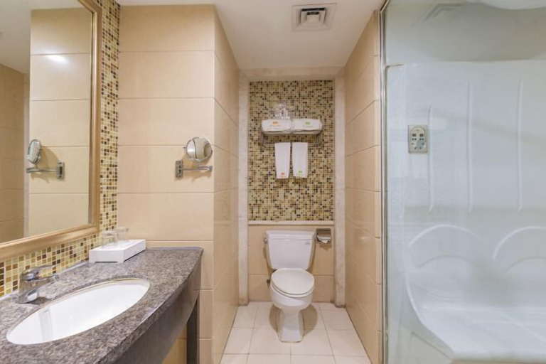 Bathroom, M Hotel (Dongguan Haichao), Dongguan
