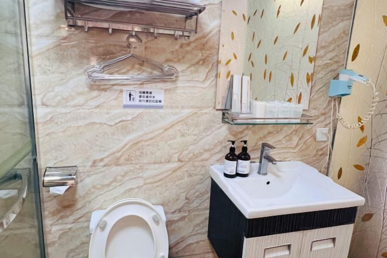Bathroom 5, Guangdong Educational Activities Center, Guangzhou