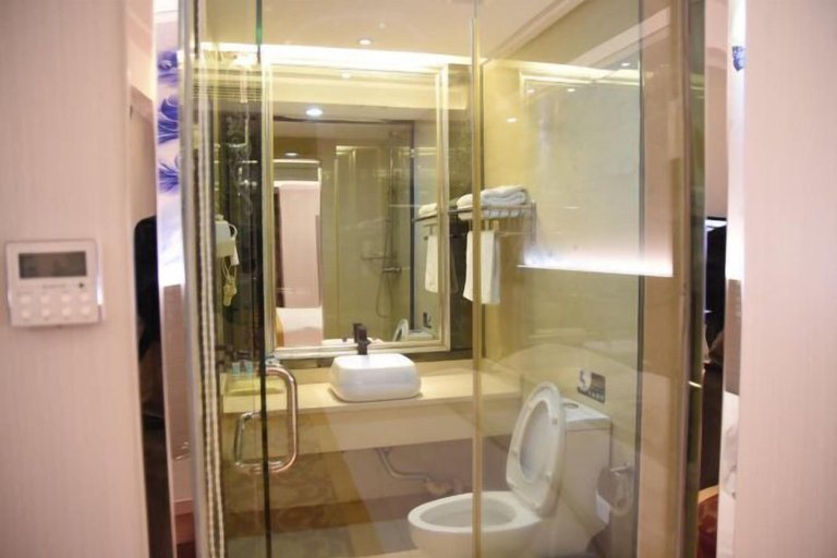 Bathroom 3, Xianyou Yue Hua Hotel, Putian