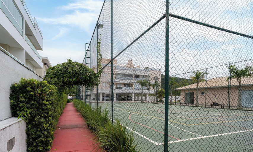 Sport court, Apto c/ Churrasqueira a 400m da Praia MDR0104, Florianopolis