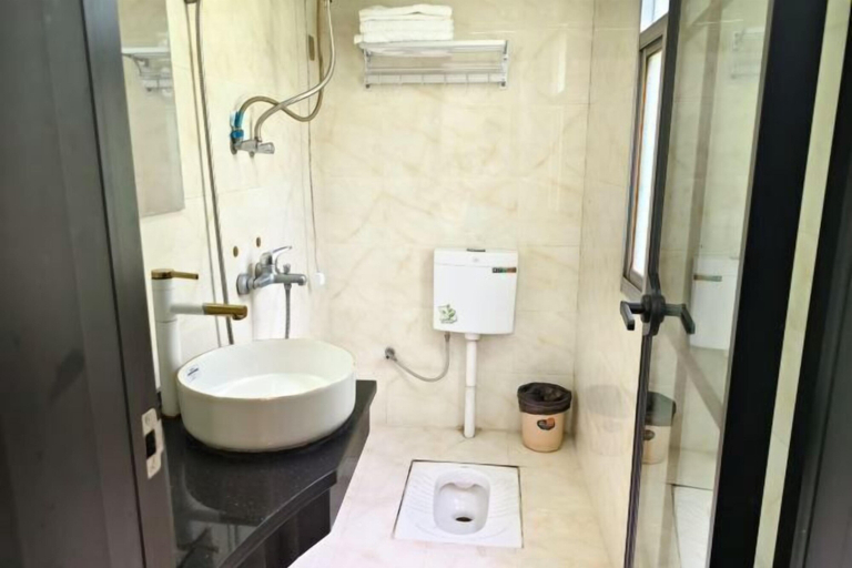 Bathroom 3, Mingjing Mountain House on the halfway of Hengshan Mountain, Hengyang
