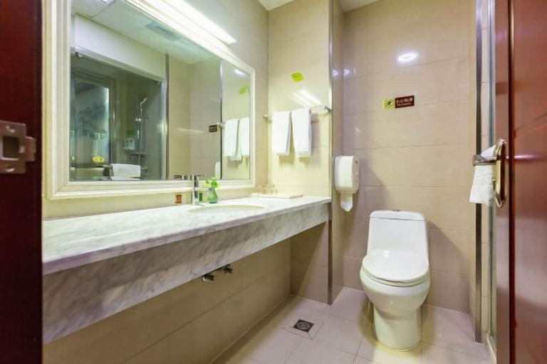 Bathroom 5, Guanfeng Holiday Hotel, Jiaxing