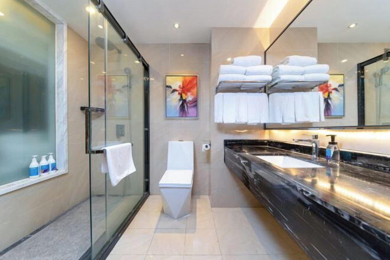 Bathroom 4, Perthden (Hanging) Gardens Hotel, Shenzhen