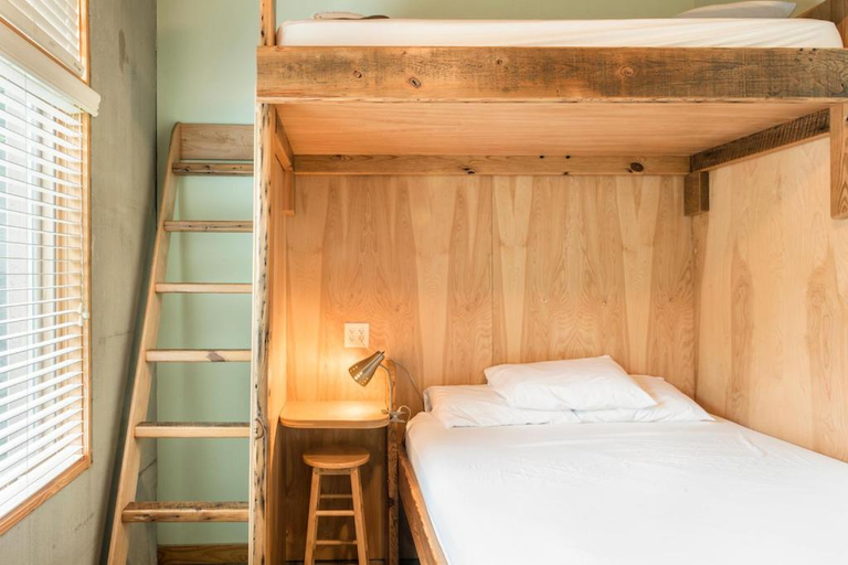 Bedroom 4, The Crash Pad: An Uncommon Hostel, Hamilton
