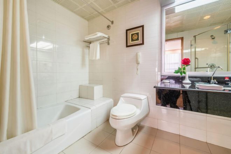 Bathroom 4, Jinmao International Hotel, Huainan