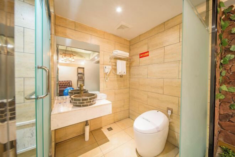 Bathroom 4, Sofia Hotel, Hainan