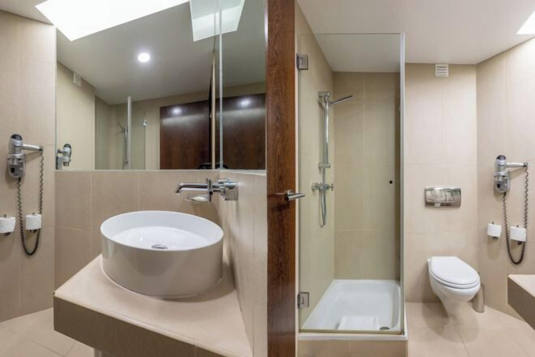 Bathroom 4, Sao Rafael Suites, Albufeira