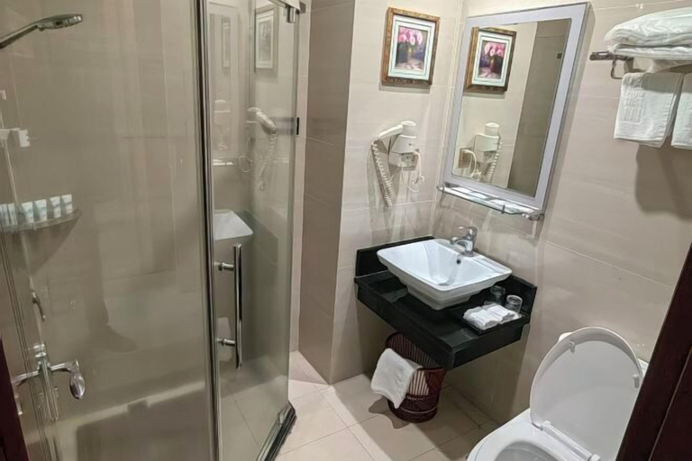 Bathroom, Santai Business Hotel, Qingyuan
