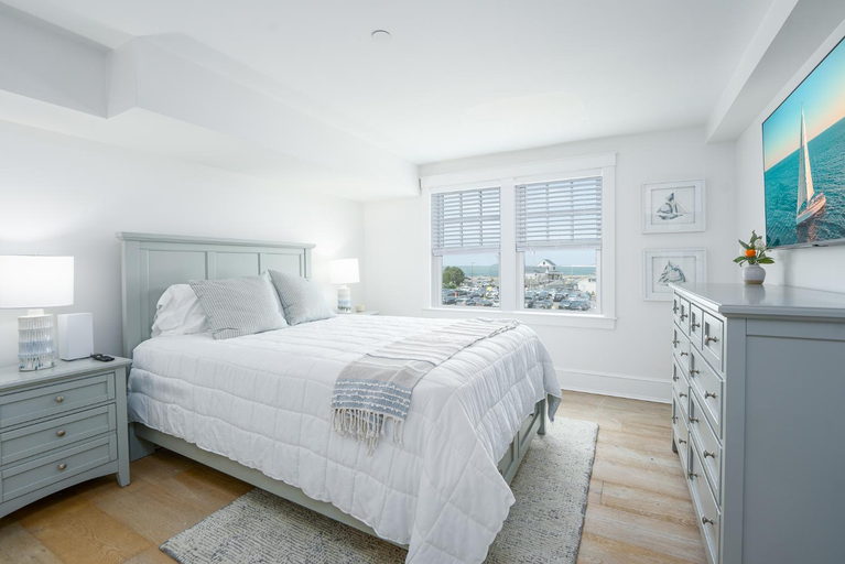 Bedroom 2, Thomas Sea Suites Penthouses, Plymouth