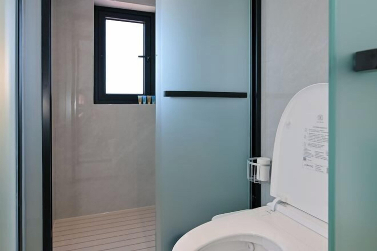Bathroom 3, Aiqinhai Hotel, Zhoushan