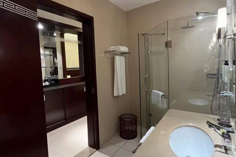 Bathroom 3, Grand Shaanxi Hotel, Xi'an