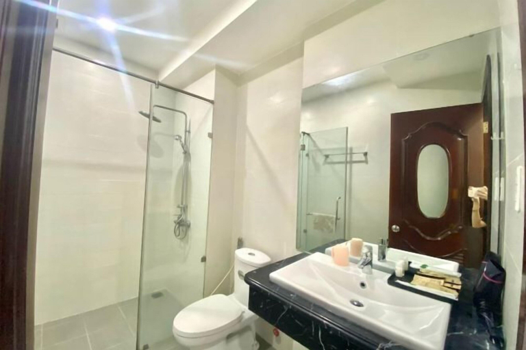 Bathroom 3, PINE TREE APT, District 7