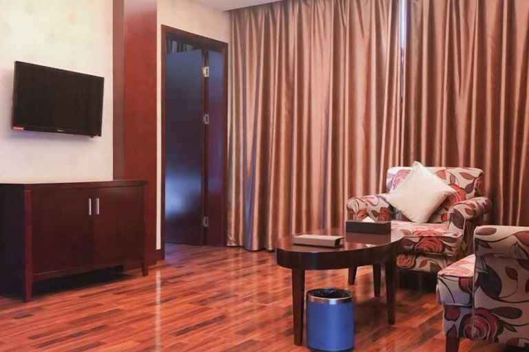 Others 5, Howard Johnson Park Plaza Hotel (Jingshan Railway Station Inn), Jingmen