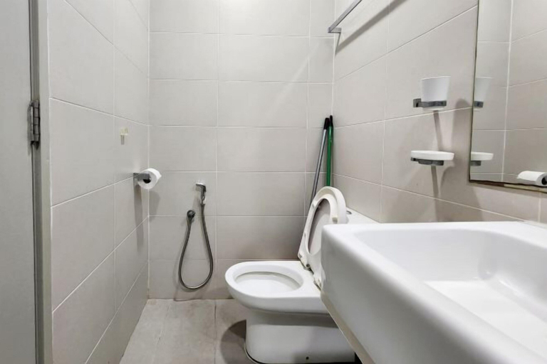Bathroom 3, Modern Suite in Penang Island, Pulau Penang