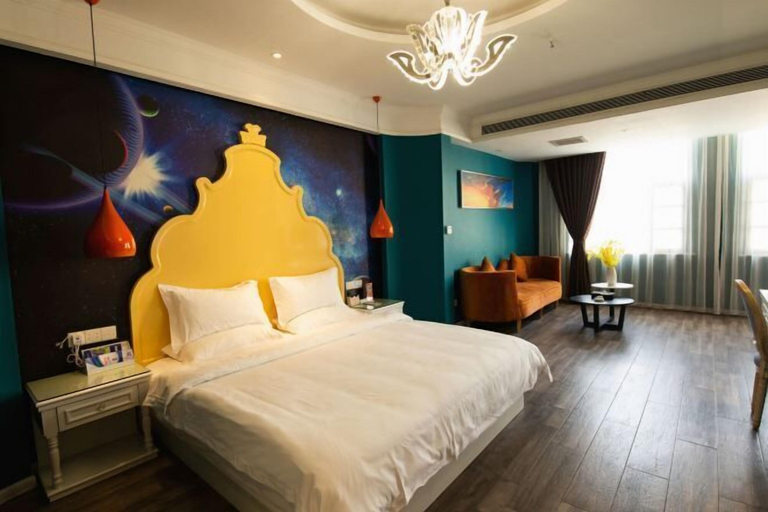 Bedroom 4, Kangjie Hotel, Honghe Hani and Yi