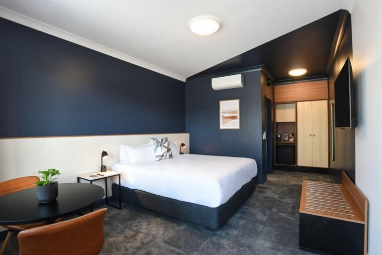 Bedroom 3, HotelMOTEL Adelaide, Adelaide