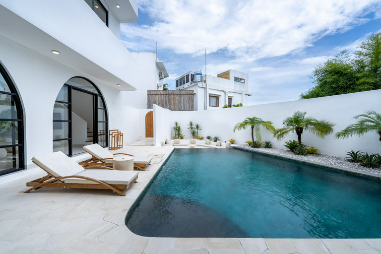 Swimming Pool 3, Villa Kalia - 4BR Privat Villa in Berawa, Badung