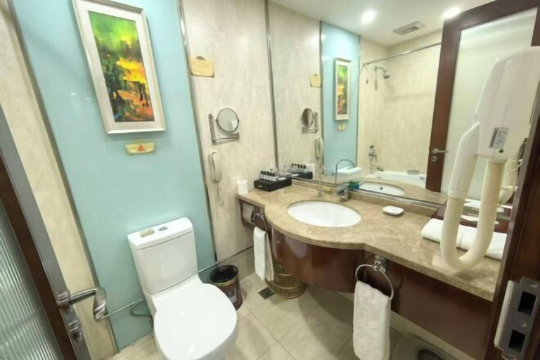 Room 3, Golden Lun Hotel, Lanzhou